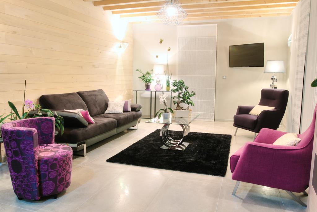 Ome Sweet Home Laubressel Luaran gambar